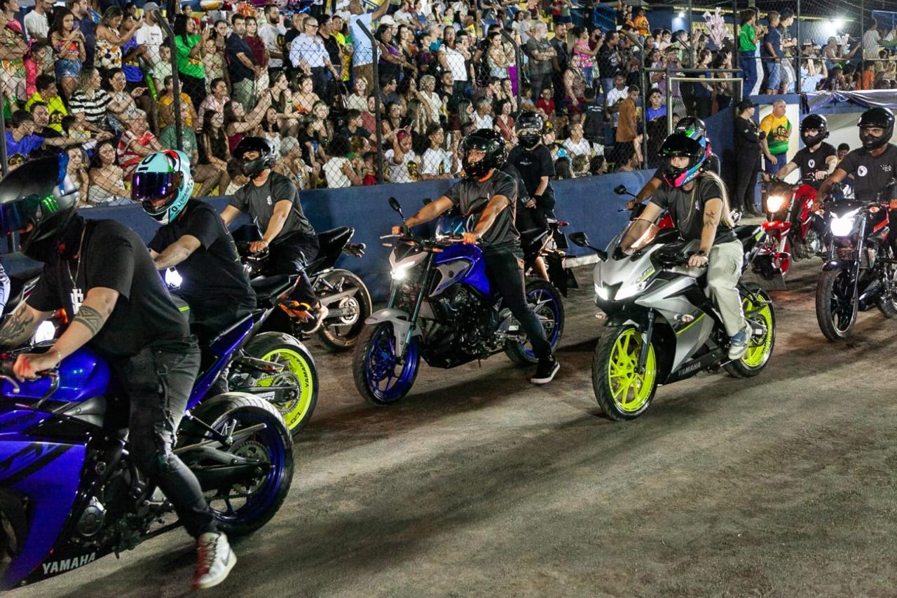 Registro do desfile da cidade